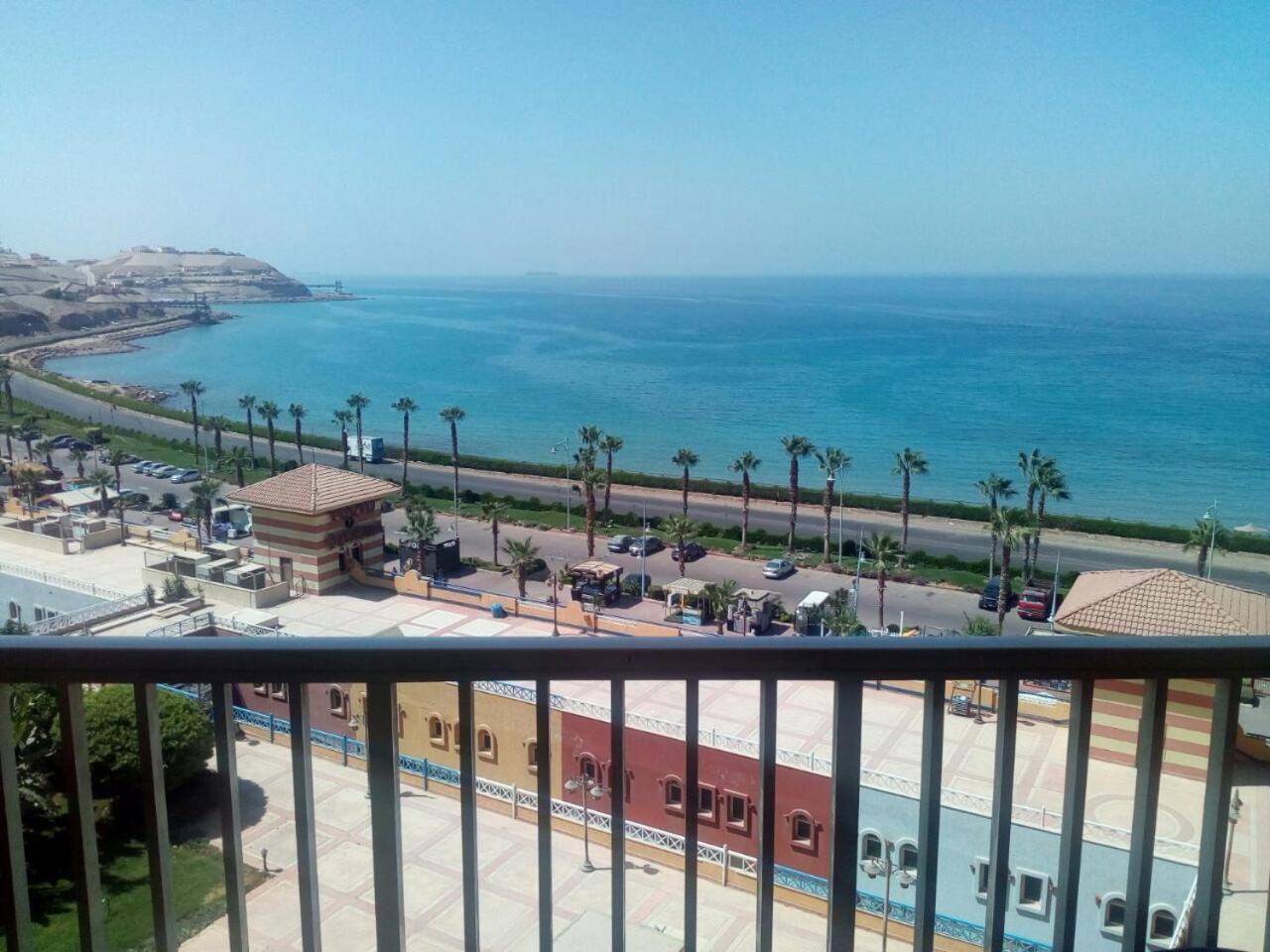 In Porto Sokhna Pyramids For Families Chalet *
